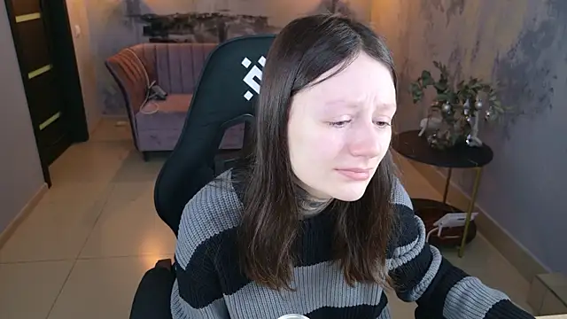 Snapshot of VeliraBraitberg chatting on 12/26/24, 05:04 VeliraBraitberg online show from 12/26/24, 05:04