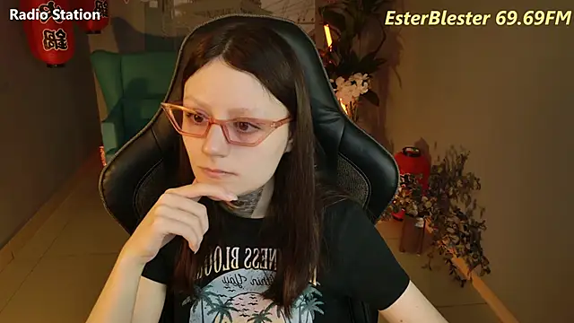 Snapshot of VeliraBraitberg chatting on 01/09/25, 11:14 VeliraBraitberg online show from 01/09/25, 11:14