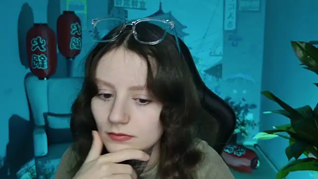 Snapshot of VeliraBraitberg chatting on 02/07/25, 08:11 VeliraBraitberg online show from 02/07/25, 08:11