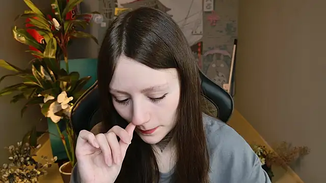 Snapshot of VeliraBraitberg chatting on 02/26/25, 08:15 VeliraBraitberg online show from 02/26/25, 08:15