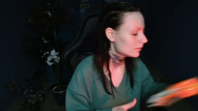 Snapshot of VeliraBraitberg chatting on 02/26/25, 11:20 VeliraBraitberg online show from 02/26/25, 11:20