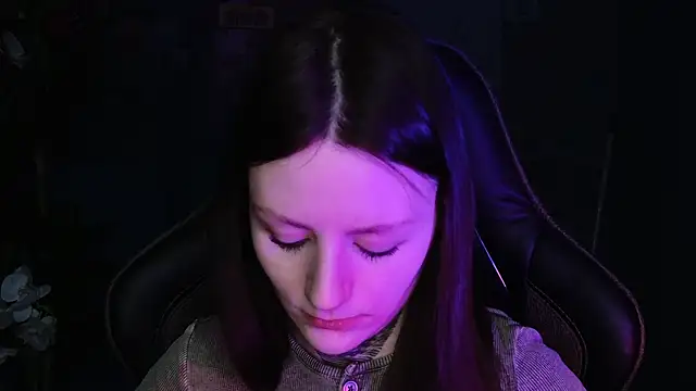 Snapshot of VeliraBraitberg chatting on 02/27/25, 11:10 VeliraBraitberg online show from 02/27/25, 11:10