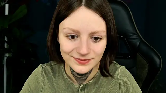 Snapshot of VeliraBraitberg chatting on 03/13/25, 11:19 VeliraBraitberg online show from 03/13/25, 11:19