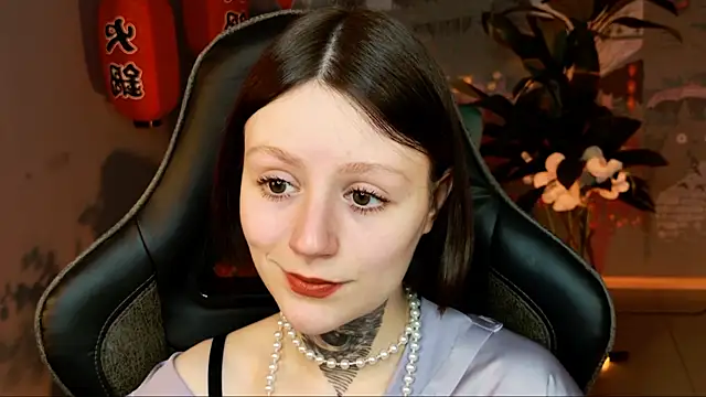 Snapshot of VeliraBraitberg chatting on 03/19/25, 08:12 VeliraBraitberg online show from 03/19/25, 08:12