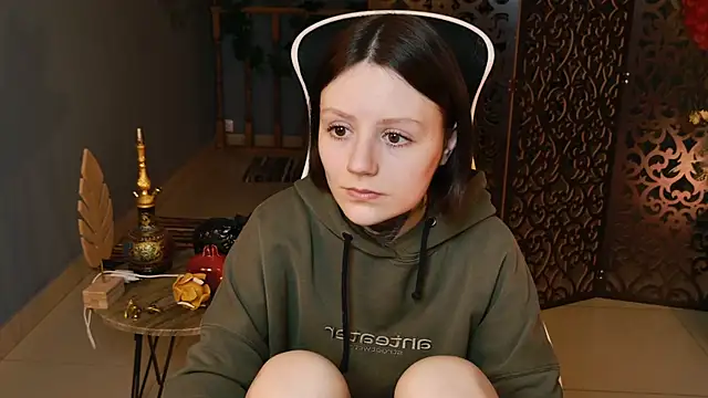 Snapshot of VeliraBraitberg chatting on 03/21/25, 11:22 VeliraBraitberg online show from 03/21/25, 11:22