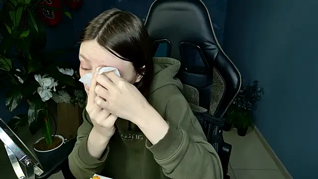 Snapshot of VeliraBraitberg chatting on 03/23/25, 05:10 VeliraBraitberg online show from 03/23/25, 05:10