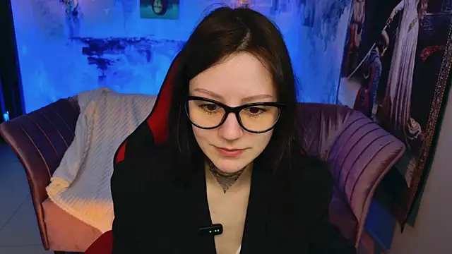 VeliraBraitberg online show from 04/19/26, 12:04