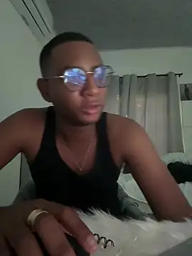 Snapshot of Arwens_bell08 chatting on 03/04/25, 10:49 Arwens bell08 online show from 03/04/25, 10:49