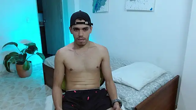 Snapshot of giannandblacke chatting on 01/19/25, 10:49 giannandblacke online show from 01/19/25, 10:49