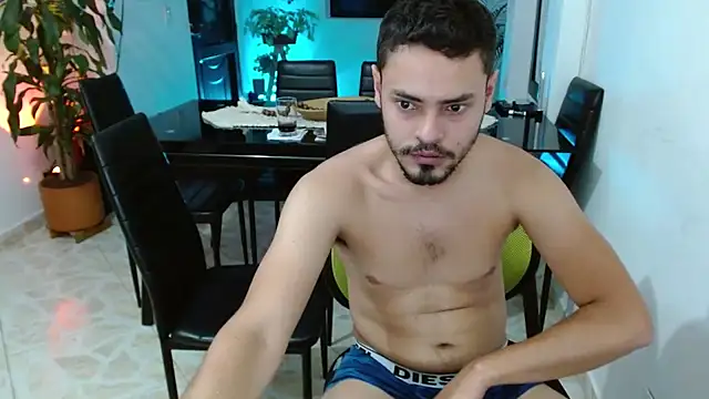 Snapshot of giannandblacke chatting on 02/22/25, 12:27 giannandblacke online show from 02/22/25, 12:27