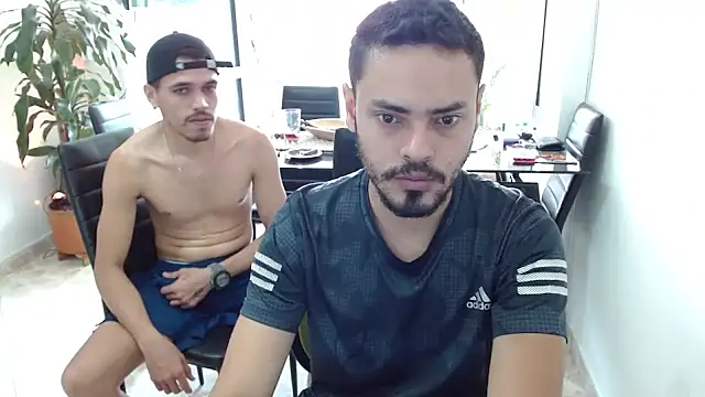 Snapshot of giannandblacke chatting on 02/28/25, 03:48 giannandblacke online show from 02/28/25, 03:48