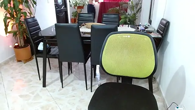 Snapshot of giannandblacke chatting on 02/28/25, 06:52 giannandblacke online show from 02/28/25, 06:52