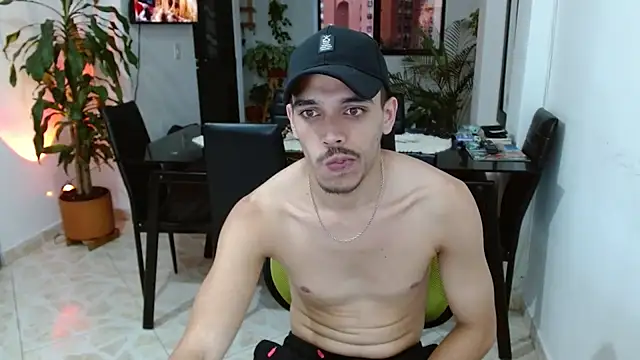 Snapshot of giannandblacke chatting on 03/02/25, 11:09 giannandblacke online show from 03/02/25, 11:09