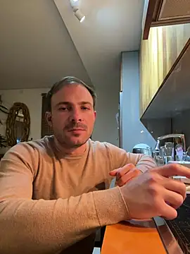 Adventurehotman online show from 12/22/24, 12:07