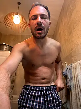 Adventurehotman online show from 09/11/25, 08:03