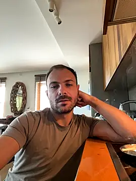 Adventurehotman online show from 09/29/25, 07:35