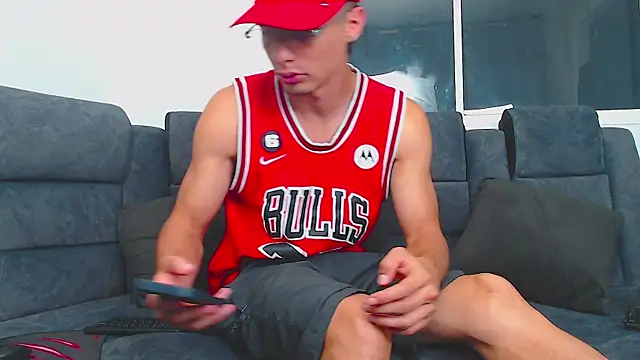 Snapshot of Stiven_CL chatting on 01/26/25, 06:49 Stiven CL online show from 01/26/25, 06:49