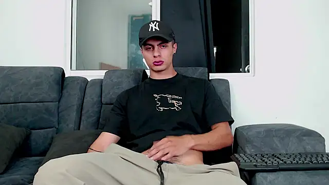 Snapshot of Stiven_CL chatting on 09/14/25, 10:42 Stiven CL online show from 09/14/25, 10:42