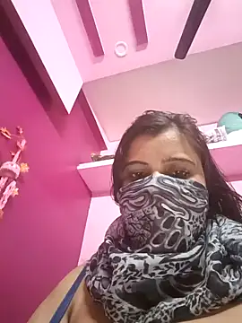 Snapshot of RESHMA_21 chatting on 12/25/24, 08:50 RESHMA 21 online show from 12/25/24, 08:50