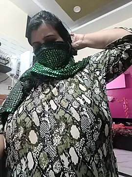 Snapshot of RESHMA_21 chatting on 01/29/25, 04:08 RESHMA 21 online show from 01/29/25, 04:08