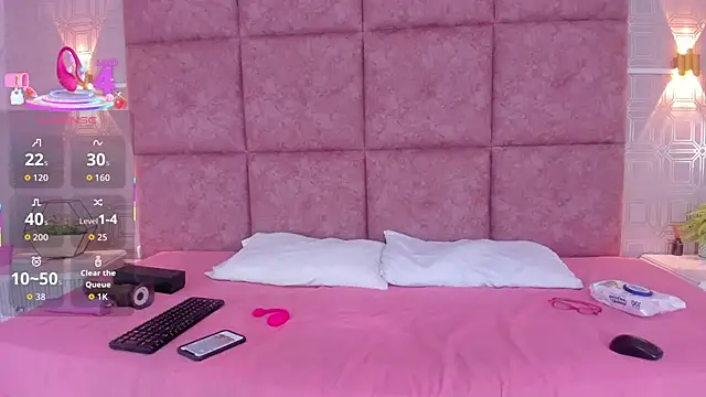 Snapshot of LiaVelez chatting on 02/05/26, 01:49 LiaVelez online show from 02/05/26, 01:49