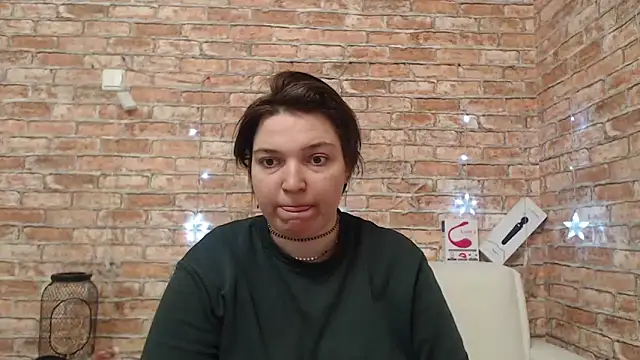 Amelia Kiss  online show from 02/20/26, 01:02