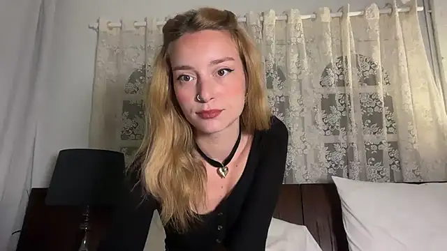 SirenaBelle online show from 05/17/26, 09:55
