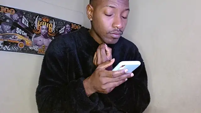 Snapshot of king__Black chatting on 09/27/25, 11:37 king Black online show from 09/27/25, 11:37