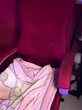 Playful  Princess online show from 11/28/25, 01:41