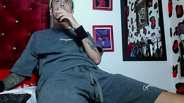 Aaron BigDickxxx online show from 12/04/24, 02:31