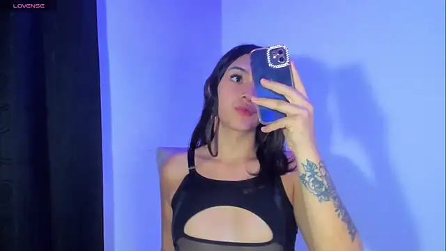 Snapshot of Camila_Coxx chatting on 02/13/25, 05:16 Camila Coxx online show from 02/13/25, 05:16