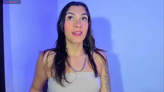 Snapshot of Camila_Coxx chatting on 02/15/25, 02:26 Camila Coxx online show from 02/15/25, 02:26