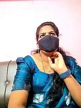 melina214 online show from 10/27/25, 04:16