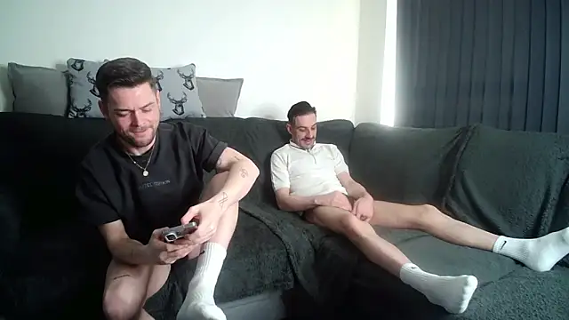 twotwinkhusbandss online show from 04/24/26, 06:21