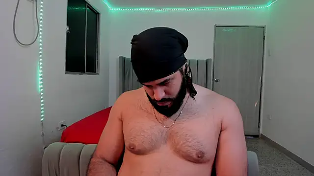 Snapshot of eda_karim chatting on 02/11/26, 08:14 eda karim online show from 02/11/26, 08:14