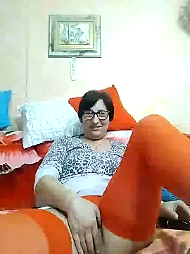 Snapshot of passione503 chatting on 12/20/24, 05:40 passione503 online show from 12/20/24, 05:40