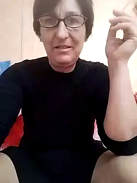 Snapshot of passione503 chatting on 12/22/24, 12:05 passione503 online show from 12/22/24, 12:05