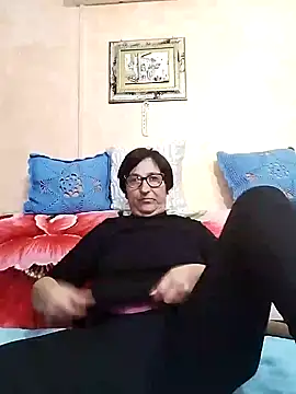 Snapshot of passione503 chatting on 12/27/24, 06:20 passione503 online show from 12/27/24, 06:20
