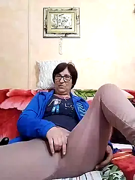 Snapshot of passione503 chatting on 01/20/25, 12:39 passione503 online show from 01/20/25, 12:39