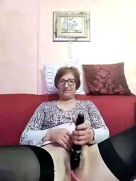 Snapshot of passione503 chatting on 02/04/25, 07:44 passione503 online show from 02/04/25, 07:44