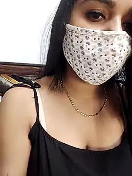 Snapshot of Gloie4u chatting on 12/10/24, 02:06 Gloie4u online show from 12/10/24, 02:06