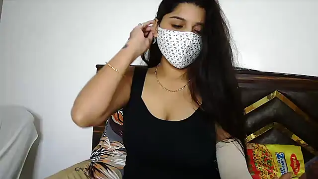 Gloie4u online show from 10/11/25, 09:41