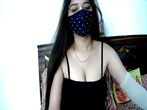 Gloie4u online show from 05/03/26, 12:00