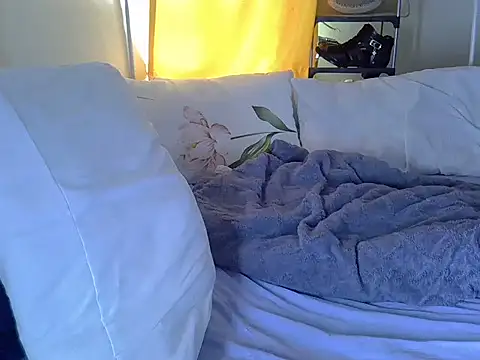 Sweetreena online show from 03/31/26, 05:41