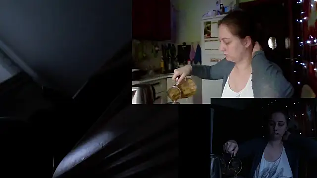 Sakura Green online show from 10/21/25, 05:08