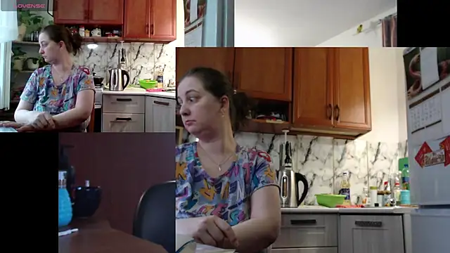 Sakura Green online show from 12/18/25, 09:37