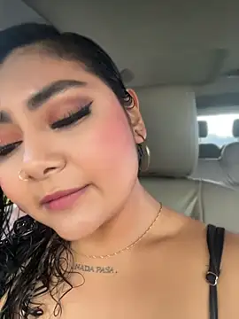 Juli Walker online show from 04/16/26, 01:23