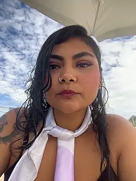 Juli Walker online show from 04/27/26, 02:26