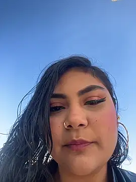 Juli Walker online show from 04/30/26, 02:12