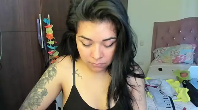 Snapshot of Ana_Bella91 chatting on 03/20/25, 08:51 Ana Bella91 online show from 03/20/25, 08:51